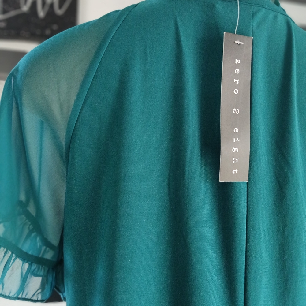 Elegant Green Ruffle Sleeve Blouse - Picture 10 of 10